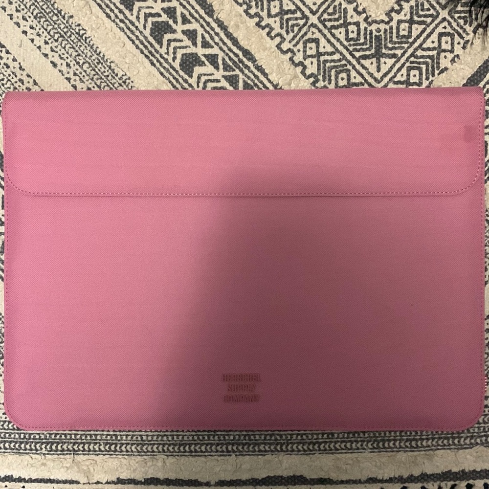 Herschel supply company laptop case